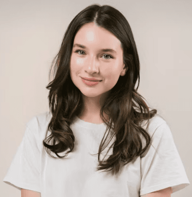 Nina R.